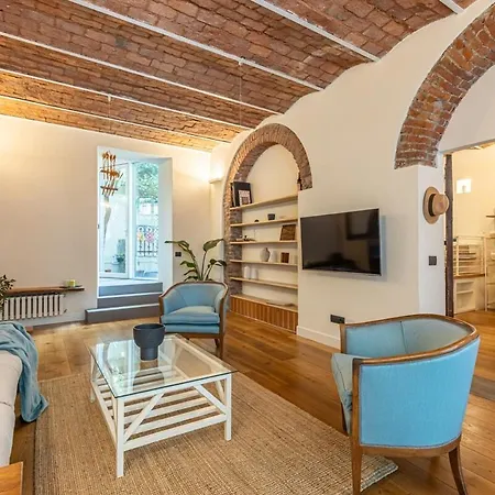 Navigli Typical With Private Courtyard شقة *