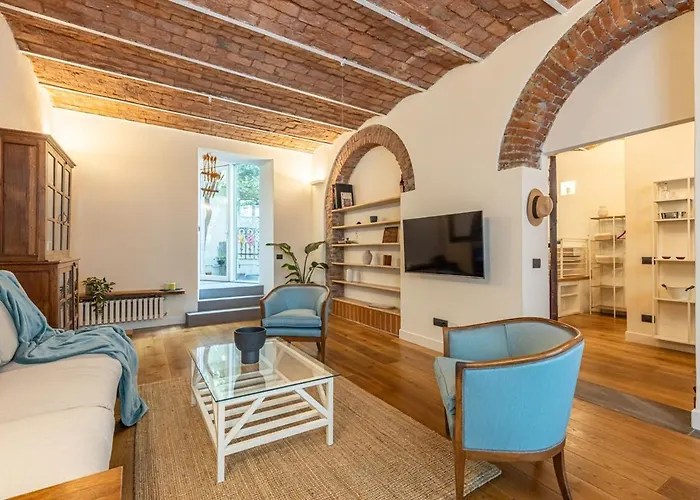 Navigli Typical With Private Courtyard Daire *