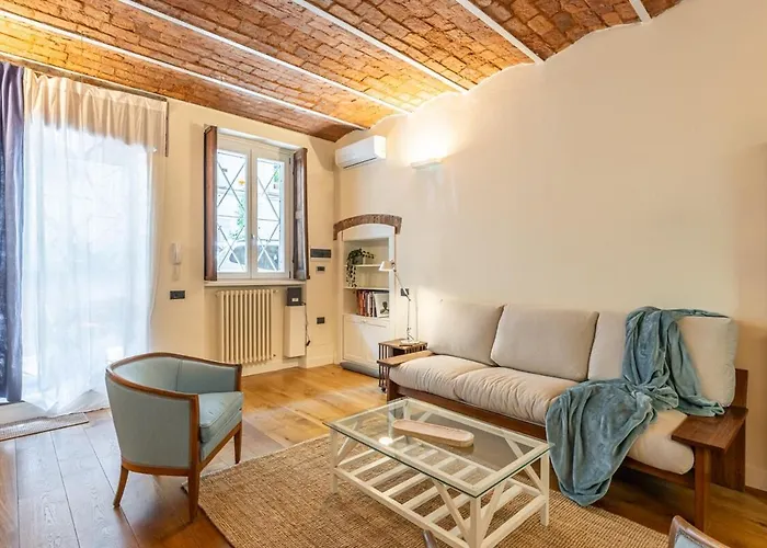 Navigli Typical With Private Courtyard Daire *